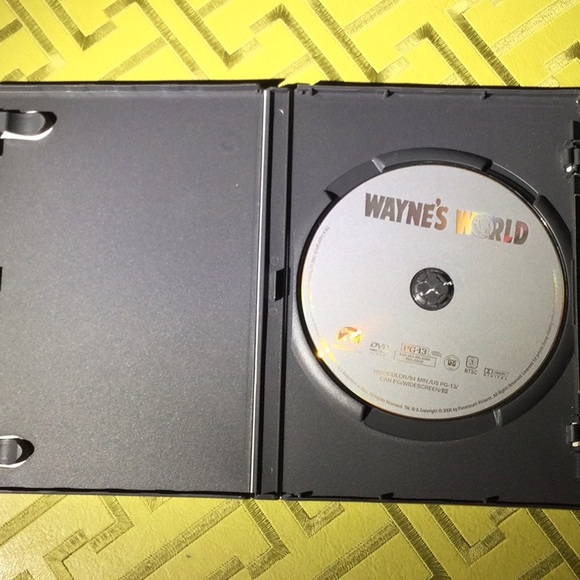 Wayne’s World Classic DVD - Picture 2 of 4